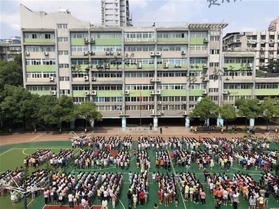 防患于未然！武昌第一小学开展防震演练与防暴学习活动